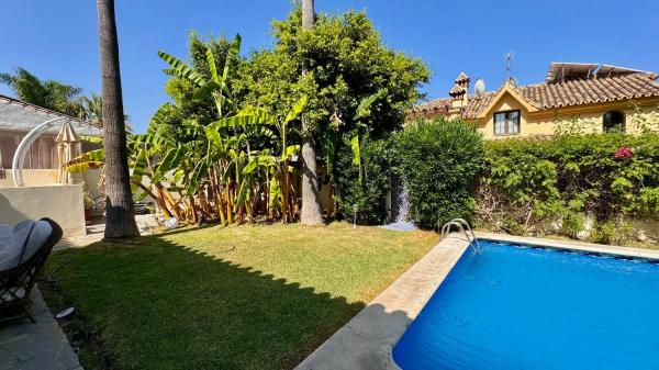 Casa independiente en Urbanización Altos del Rodeo s/n