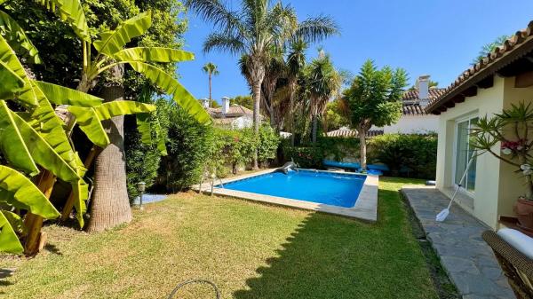 Casa independiente en Urbanización Altos del Rodeo s/n