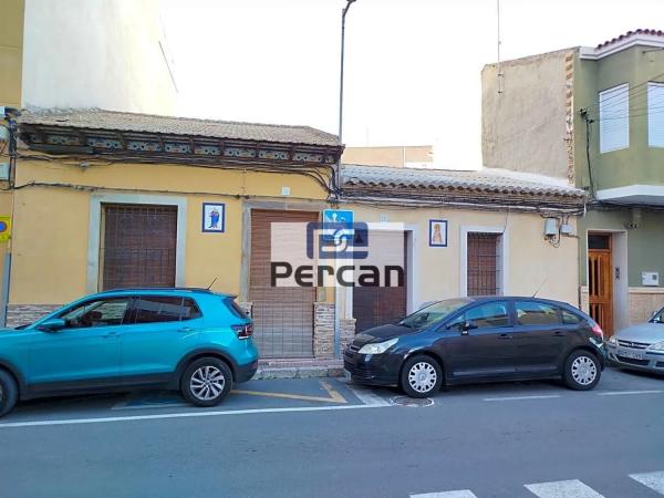 Casa independiente en calle de Santa Teresa