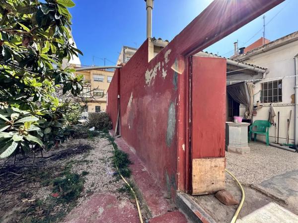 Casa independiente en calle del Pla de Sarrió