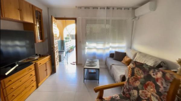 Chalet pareado en calle Llomes de Reixes, 2