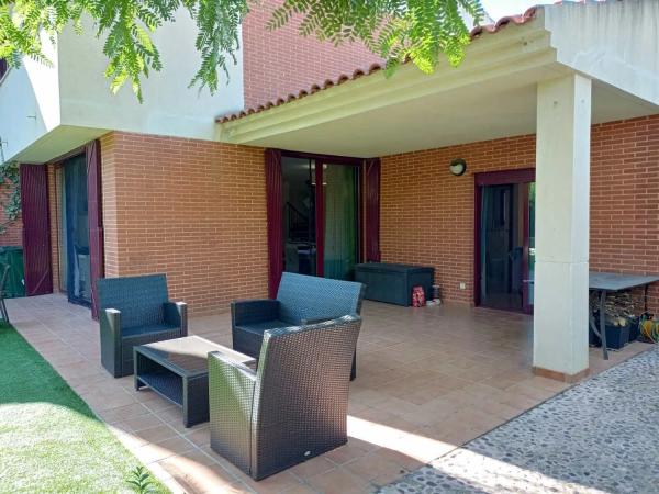 Chalet pareado en calle del Gerret