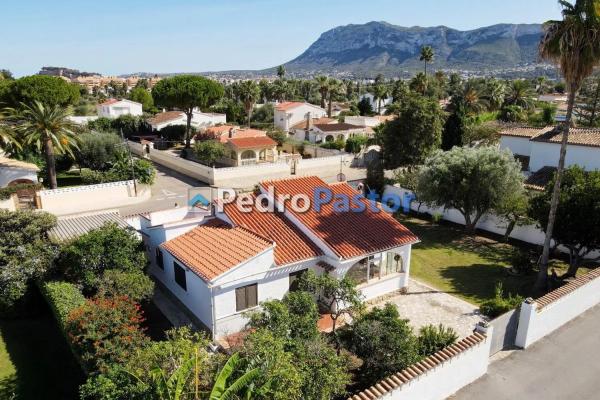 Casa independiente en calle Balandre