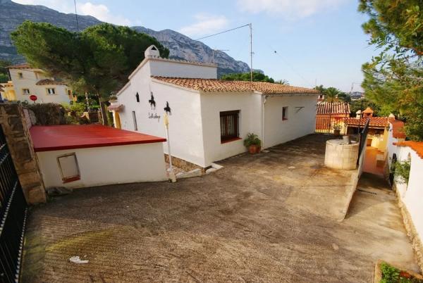 Casa independiente en calle Pera