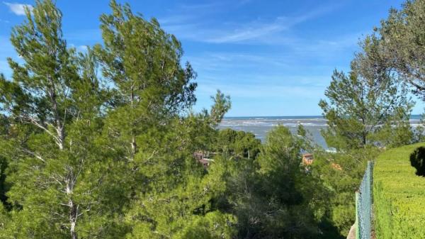 Casa independiente en calle Creu del Sud