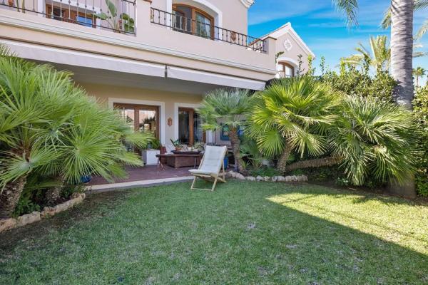 Chalet en Altos de Estepona