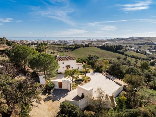 Casa independiente en Urbanizacion Altos de Estepona, 1 -r