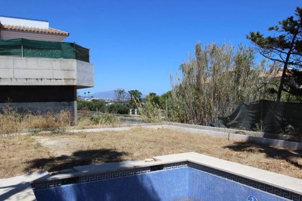 Chalet adosado en calle del Sueño