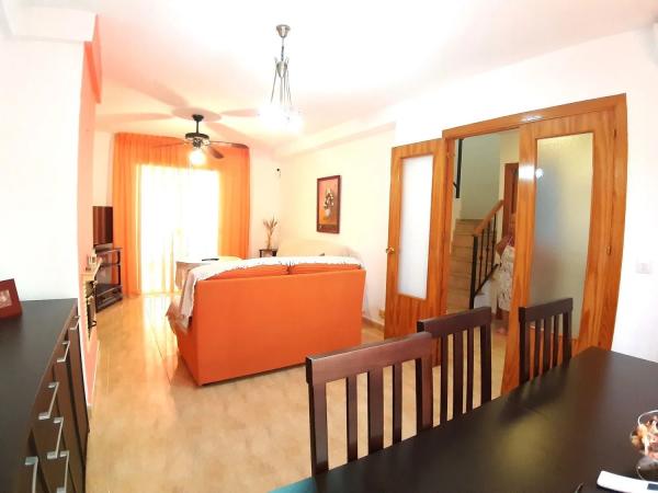 Chalet adosado en calle Recinto Ferial