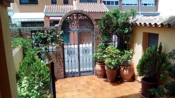 Chalet pareado en calle Gravina