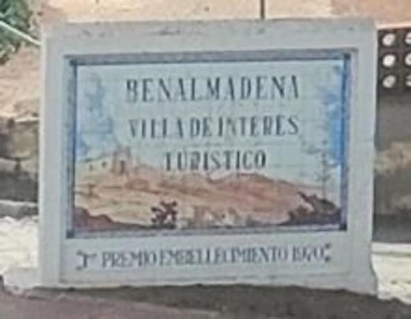 Casa independiente en calle Lirio, 1