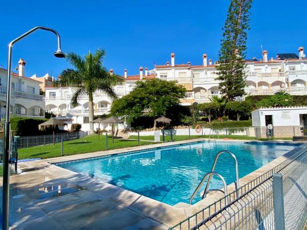 Chalet adosado en avenida del Tivoli, 13