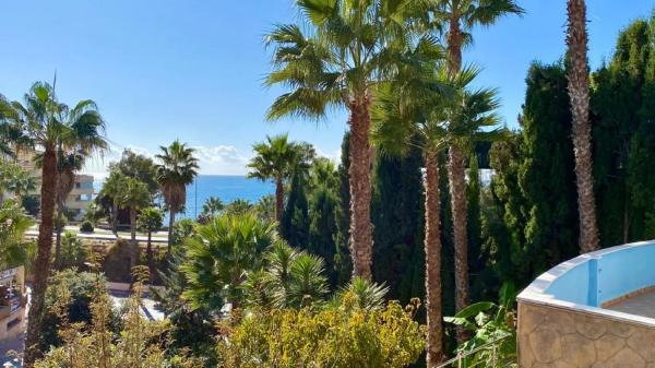 Casa independiente en avenida Estrella del Mar, 1