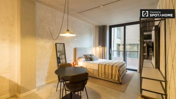 Monolocale arredato in un Co-Living a Barcellona