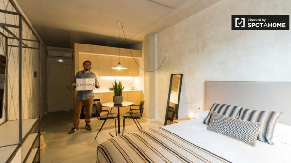 Monolocale arredato in un Co-Living a Barcellona