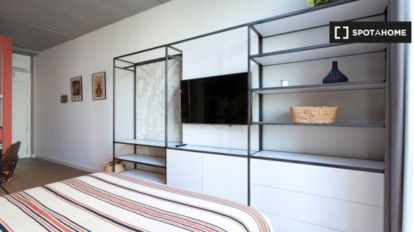 Möbliertes Studio-Apartment in einem Co-Living in Barcelona