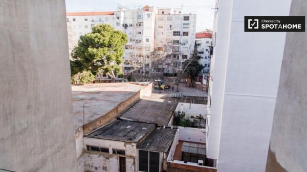 Cómodo apartamento de 1 dormitorio en alquiler en Extramurs, Valencia