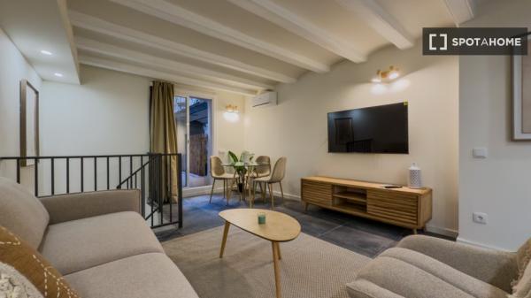 Apartamento de 1 dormitorio en alquiler en Ciutat Vella, Barcelona.