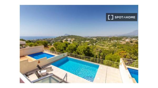 3-bedroom apartment for rent in Altea, Alicante