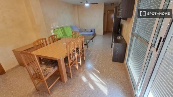 Piso entero de 3 habitaciones en Canet d'en Berenguer