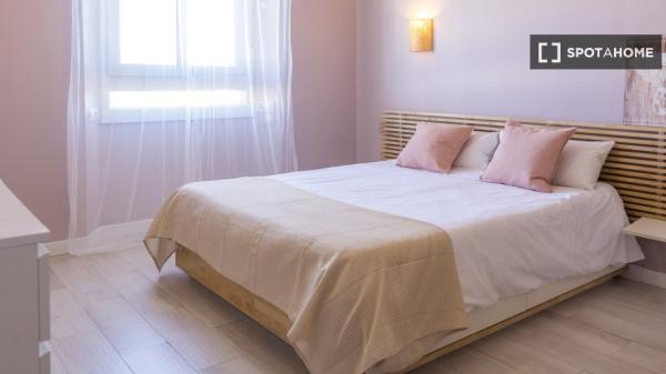 Apartamento completo de 3 dormitorios en Málaga