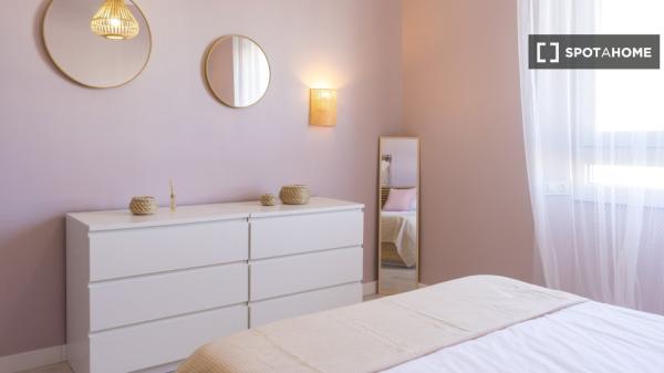 Apartamento completo de 3 dormitorios en Málaga