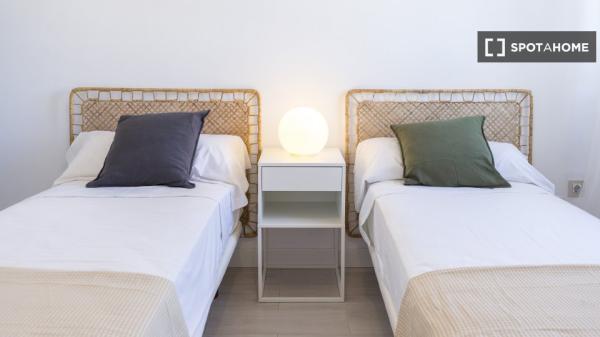 Apartamento completo de 3 dormitorios en Málaga