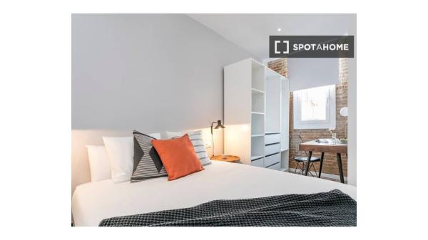 Apartamento de 2 quartos para alugar em Barcelona