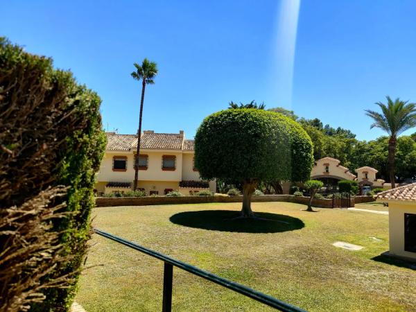 Chalet adosado en ronda del Golf Este s/n