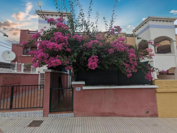 Casa independiente en calle Bidasoa