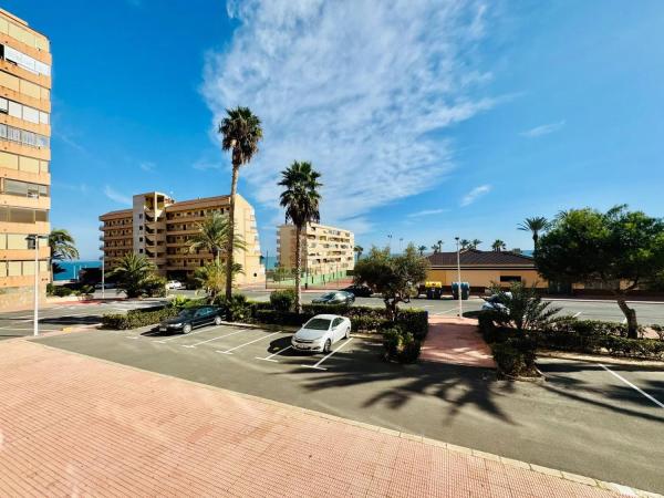 Piso en Barrio Cabo Cervera