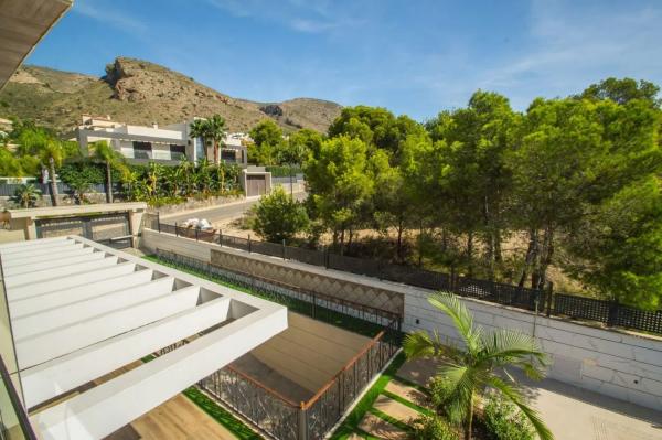 Casa independiente en calle de Serra Cortina s/n