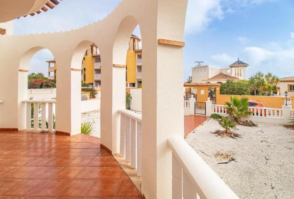 Chalet en Barrio Lomas de Campoamor-Las Ramblas