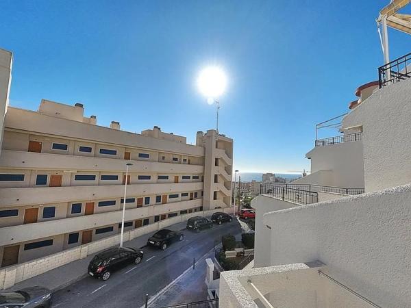 Chalet adosado en calle Virgen del Carmen, 57