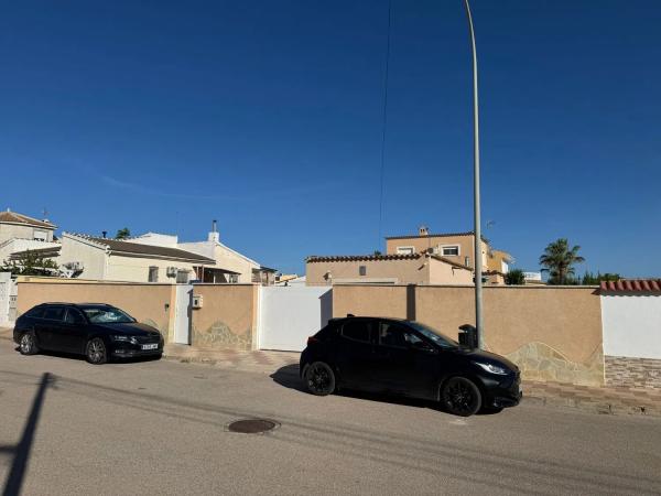 Casa independiente en calle Baltanás