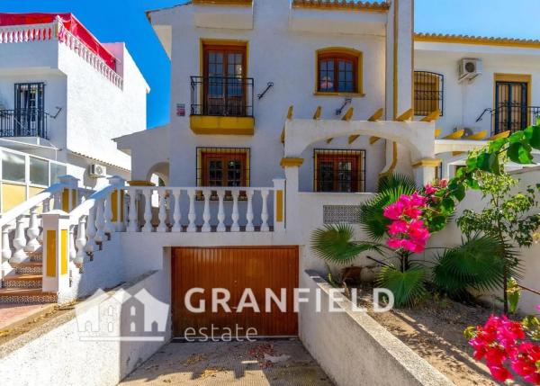 Chalet en Barrio Los Balcones - Los Altos del Edén