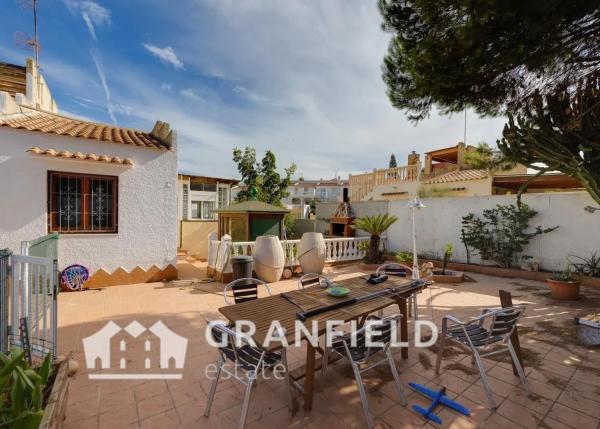 Chalet en avenida de Torrevieja