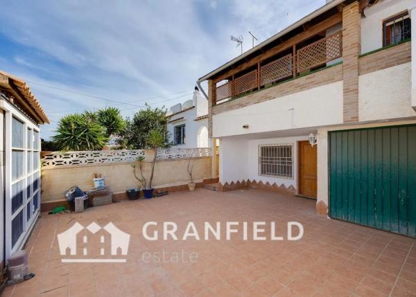 Chalet en avenida de Torrevieja