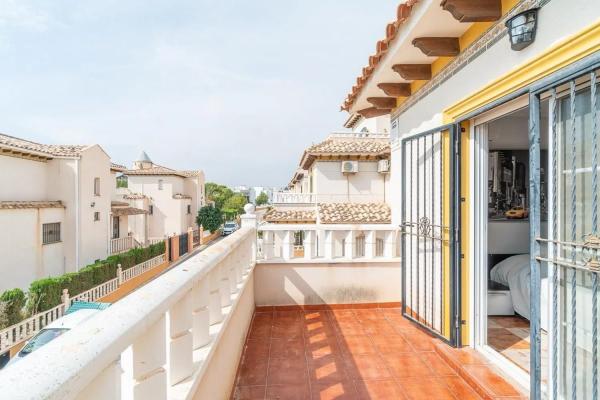 Casa independiente en calle Castillo de la Torre Grosa, 2