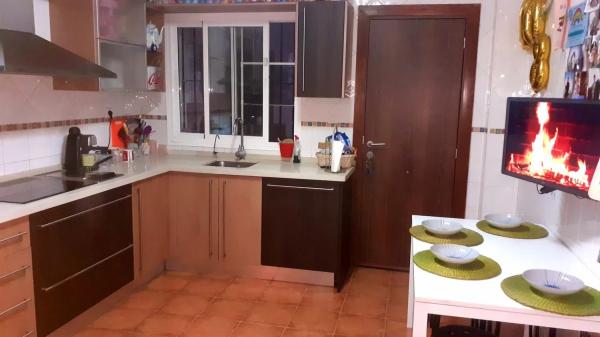 Chalet pareado en calle Sorolla, 72