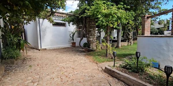 Casa independiente en cañada