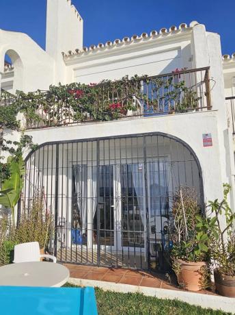 Chalet adosado en calle Mar de Calahonda