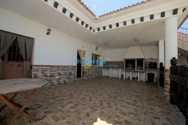 Chalet en Almayate Bajo