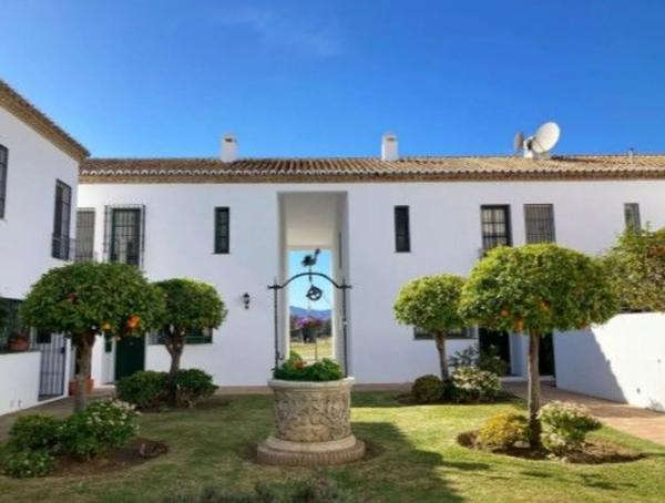 Chalet adosado en avenida de Gran Bretaña, 351