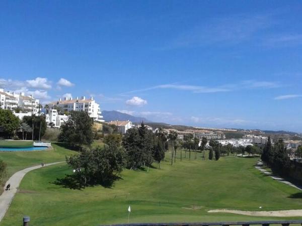 Chalet adosado en avenida del Golf, 16