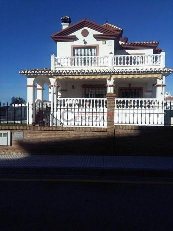 Chalet en Viña Málaga