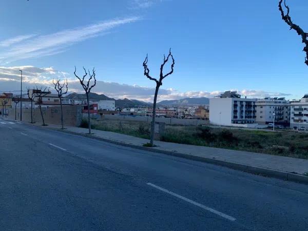 Terreno en calle Vicente Cervera