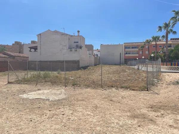 Terreno en plaza Andalucía, 3