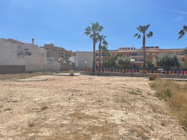 Terreno en plaza Andalucía, 3