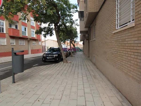 Terreno en calle de Calp, 14